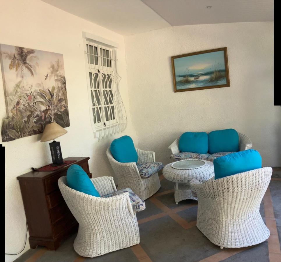 Fully Furnished Luxury Villa 3 Right On A Blue Ocean Белле-Маре Екстер'єр фото